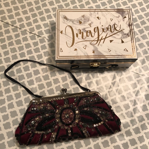 VINTAGE HANDBEADED  ELEGANT CLUTCH - Picture 3 of 13